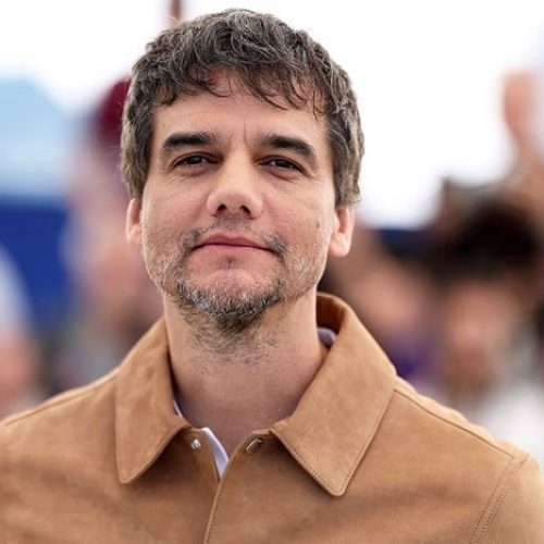 Wagner Moura deve voltar a Salvador com adaptação de “O Inimigo do Povo”