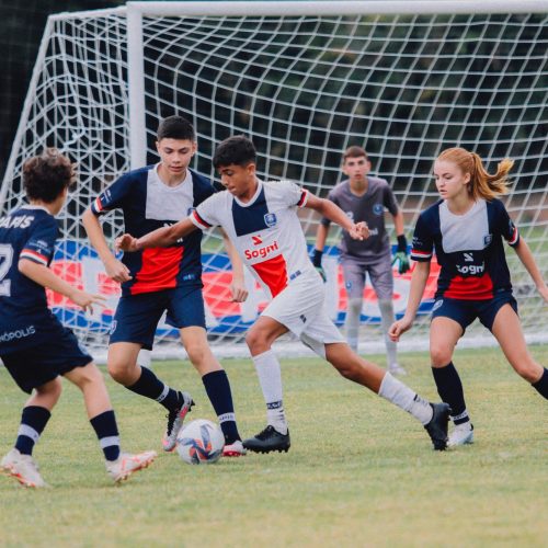 Escola de futebol oficial do PSG expande unidades no Brasil e destaca papel estratégico da região Nordeste