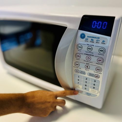 Baianos receberão mais de R$ 75 milhões em descontos na conta de energia em janeiro