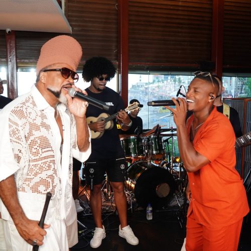 Carlinhos Brown recebe convidados na abertura do Camarote Brown By Licia Fabio e Zum Brazil