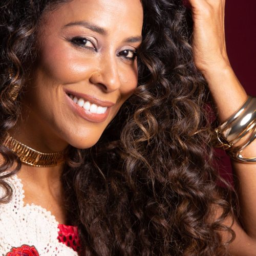 Ana Mametto desembarca em Portugal para shows com música e literatura