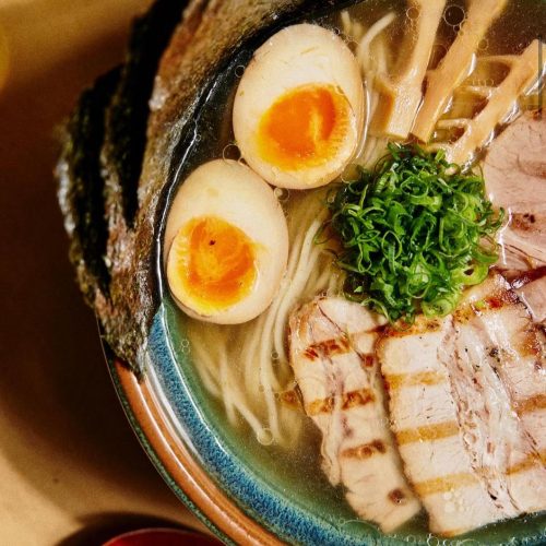 Boia recebe Jojo Ramen para jantar especial com menu autoral e harmonização com saquês