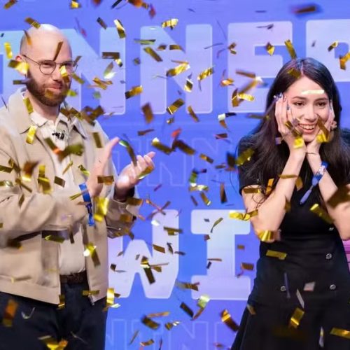 Baiana vence mundial de game e leva prêmio milionário