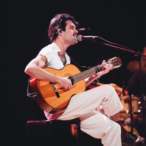 Festival Sangue Novo confirma Zé Ibarra como atração em Salvador