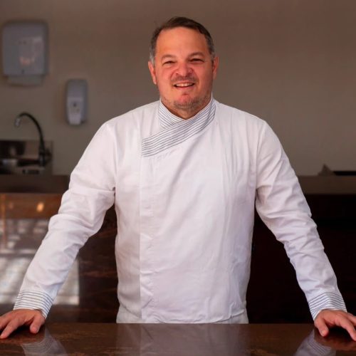 Chef baiano leva sabores de Itacaré a festival de cacau e chocolate