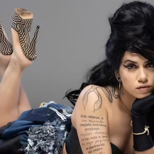 Clariana apresenta tributo à Amy Winehouse no Teatro Sesc Casa do Comércio