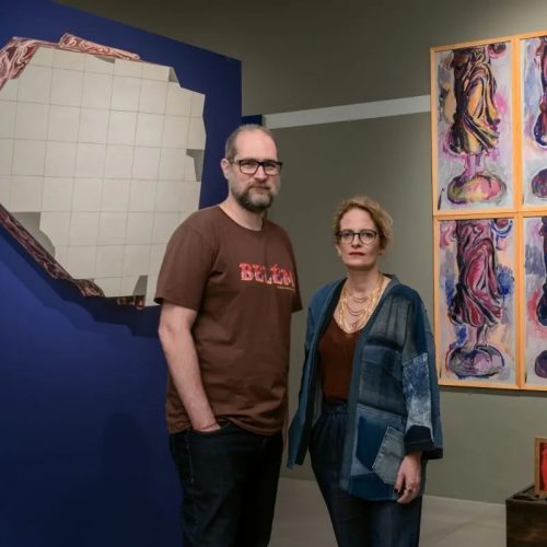 Exposição tem visita guiada na Caixa Cultural