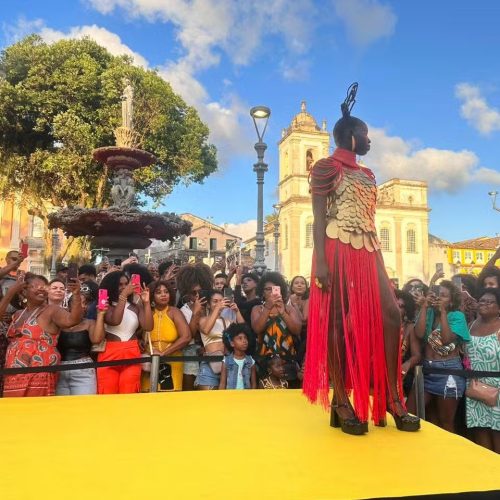 11ª edição do Afro Fashion Day celebra a beleza da moda negra em Salvador neste sábado (1º)