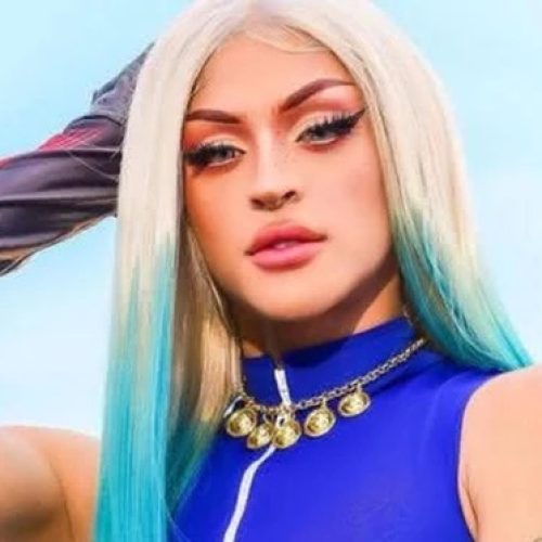 Pabllo Vittar participa do  Carnaval de Salvador com bloco pipoca