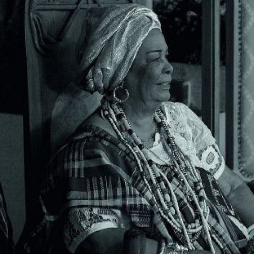 Documentário sobre Mãe Carmen será exibido na GloboNews neste sábado (18)