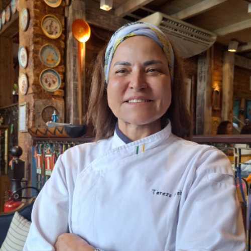 Tereza Paim faz imersão na Itália e participa de pré-estreia de série em Paris